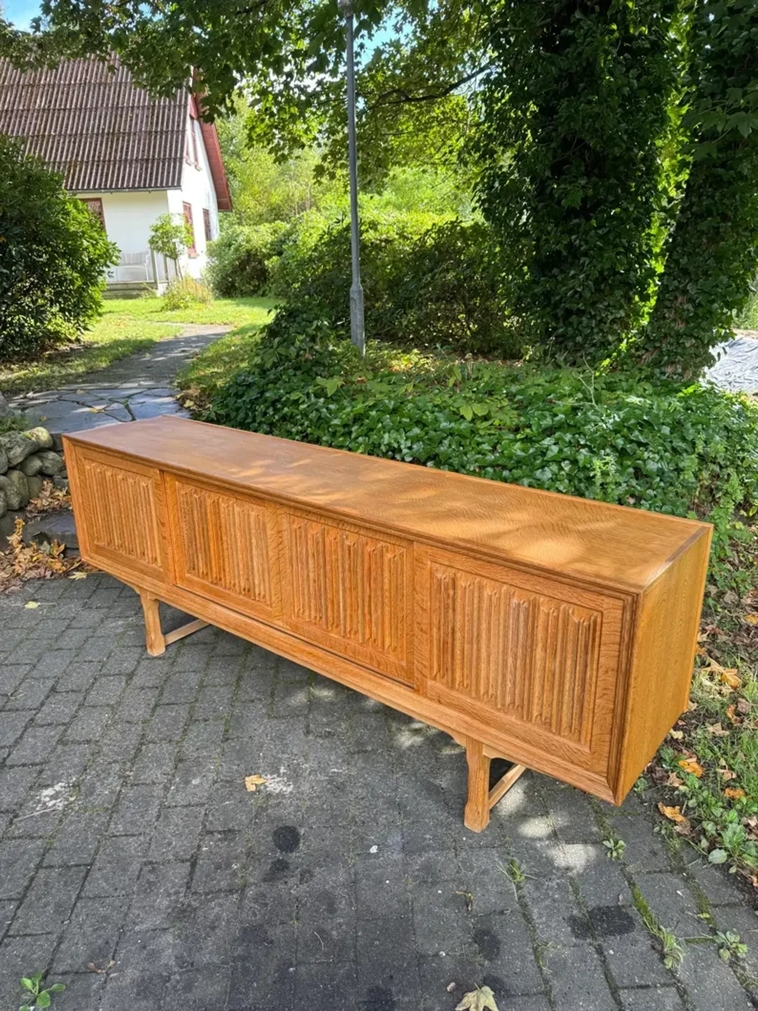 Low Oak Sideboard, Henry Kjaernulf Style, 1960-1970, Danish Design. Mid-Century Modern Style.