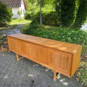 Low Oak Sideboard, Henry Kjaernulf Style, 1960-1970, Danish Design. Mid-Century Modern Style.