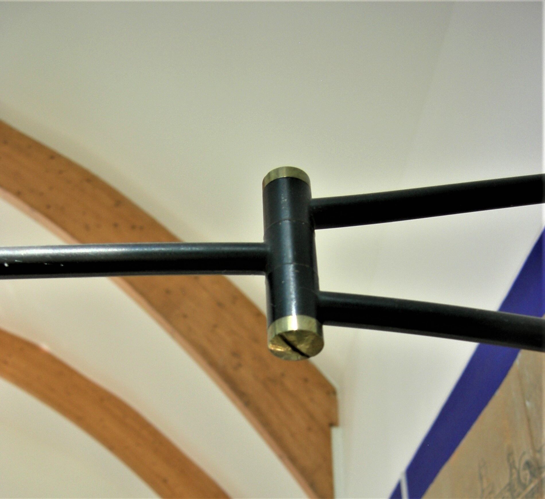 Roger Mathieu's diabolo sconce for Lunel with double lighting