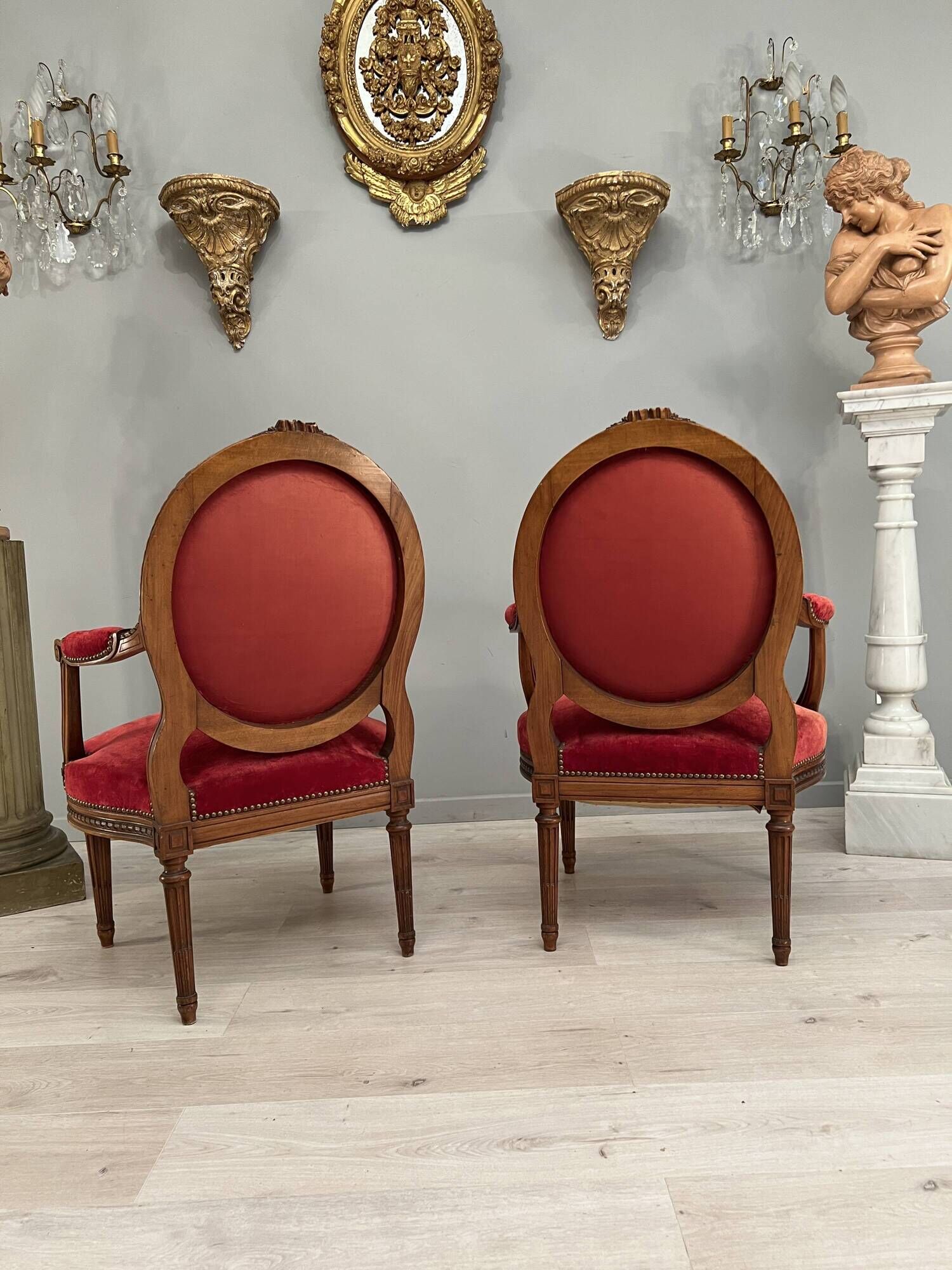 Paire de fauteuils de style Louis XVI époque fin XIXeme