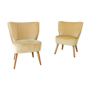Deux chaises cocktail du milieu