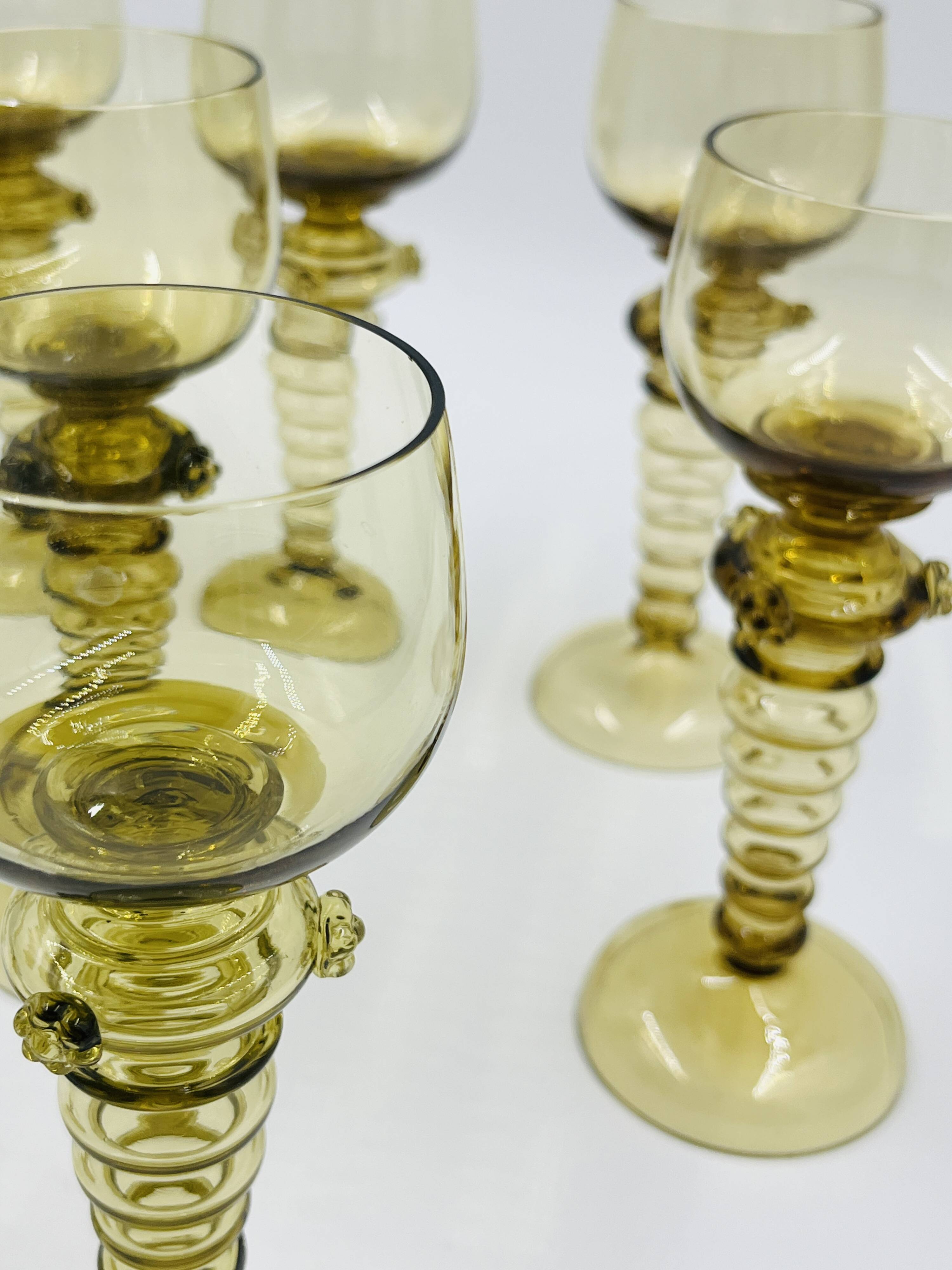 Lot de 8 verres à vin Roemer verts