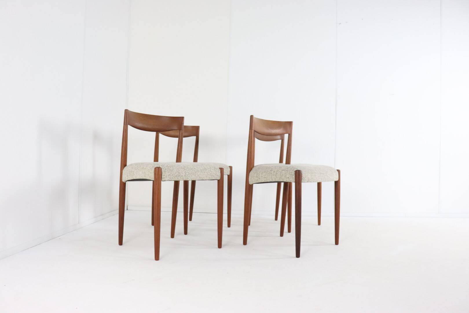 Set of 4 JCA Jensen chairs ‘Hornum’ design danois