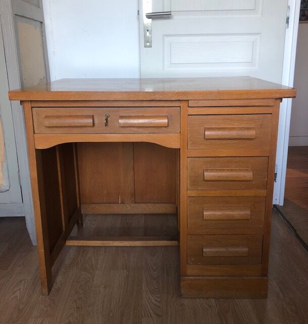 Vintage wooden desk 5 drawers