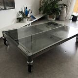 Metal design coffee table.