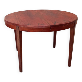 Round table in vintage Rio rosewood