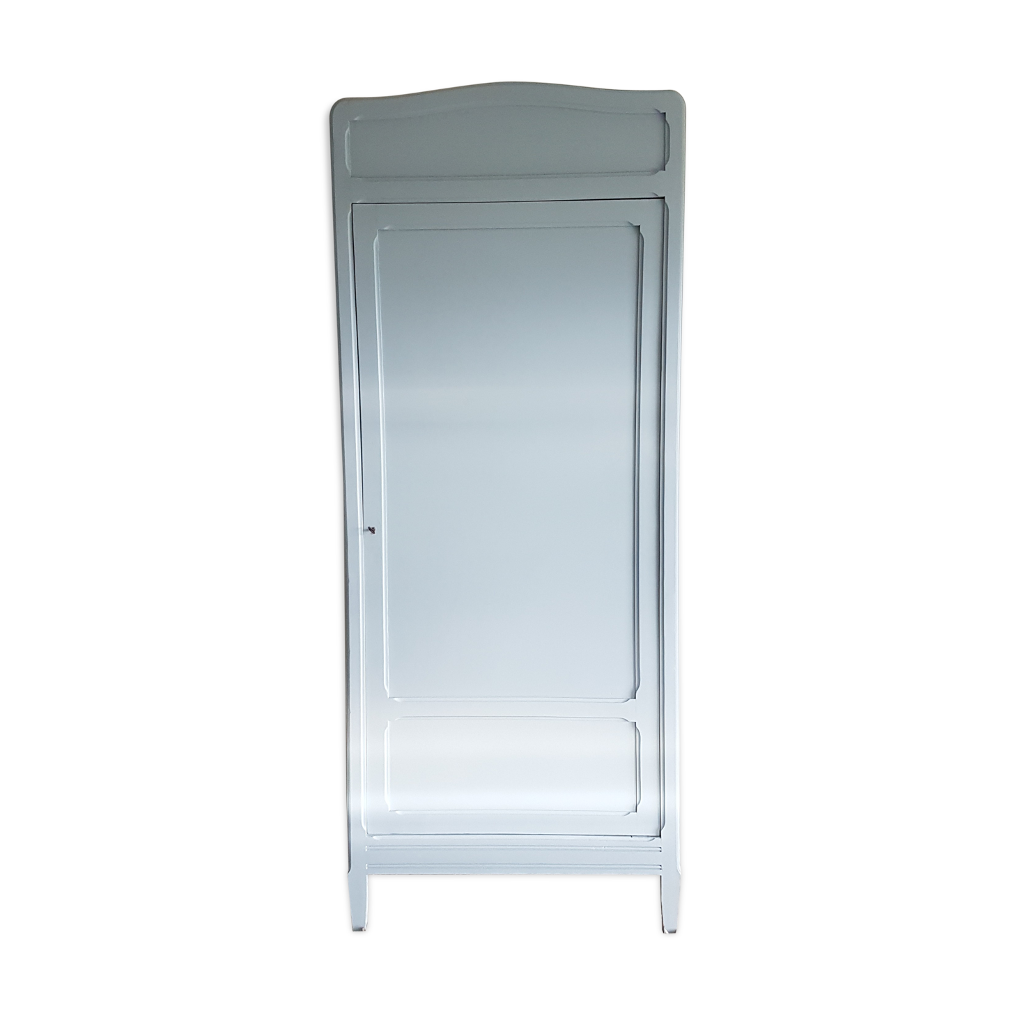 Renovated parisian wardrobe