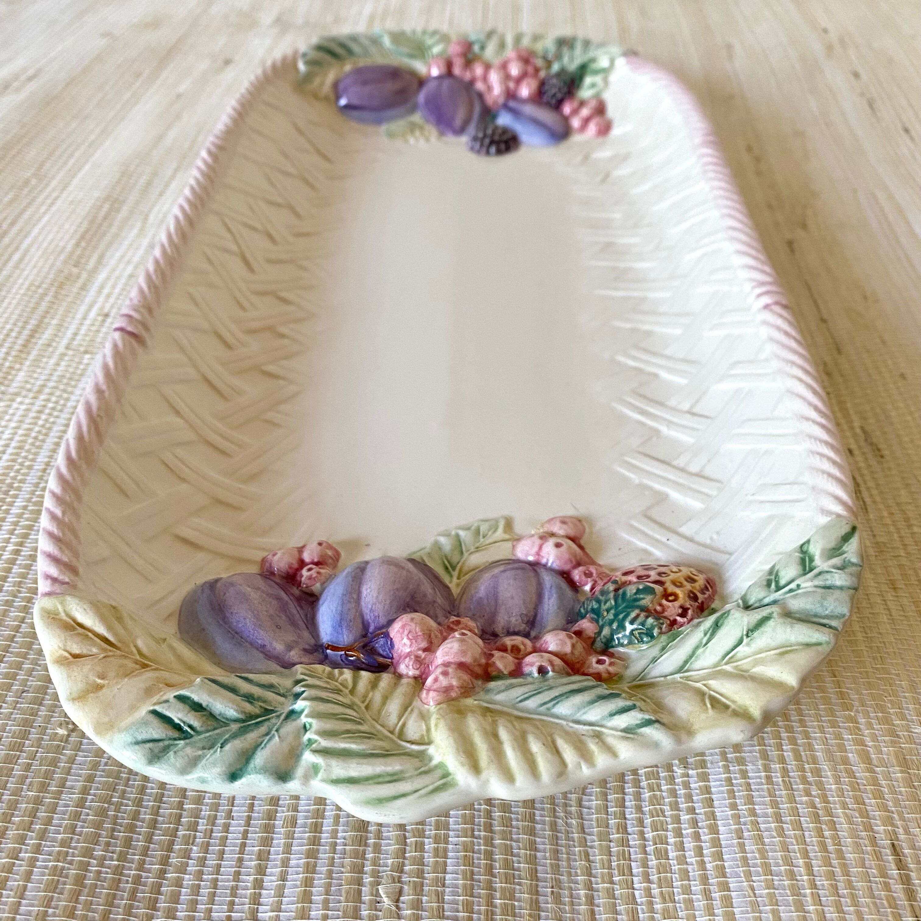 Long dish in fruit barbotine