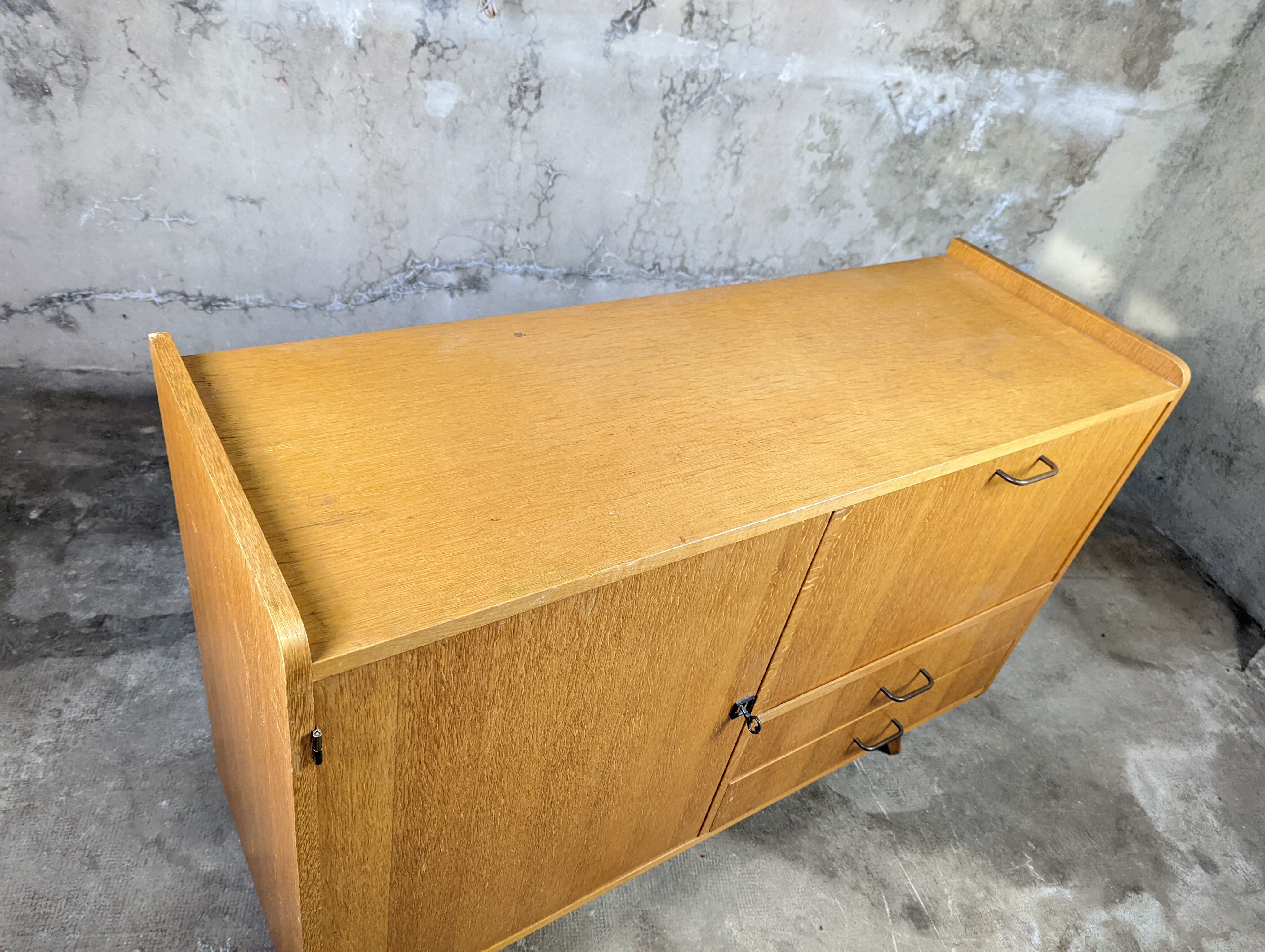 Enfilade foot compass