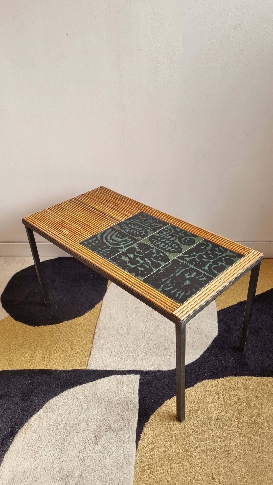 Table basse vintage rotin carreaux 