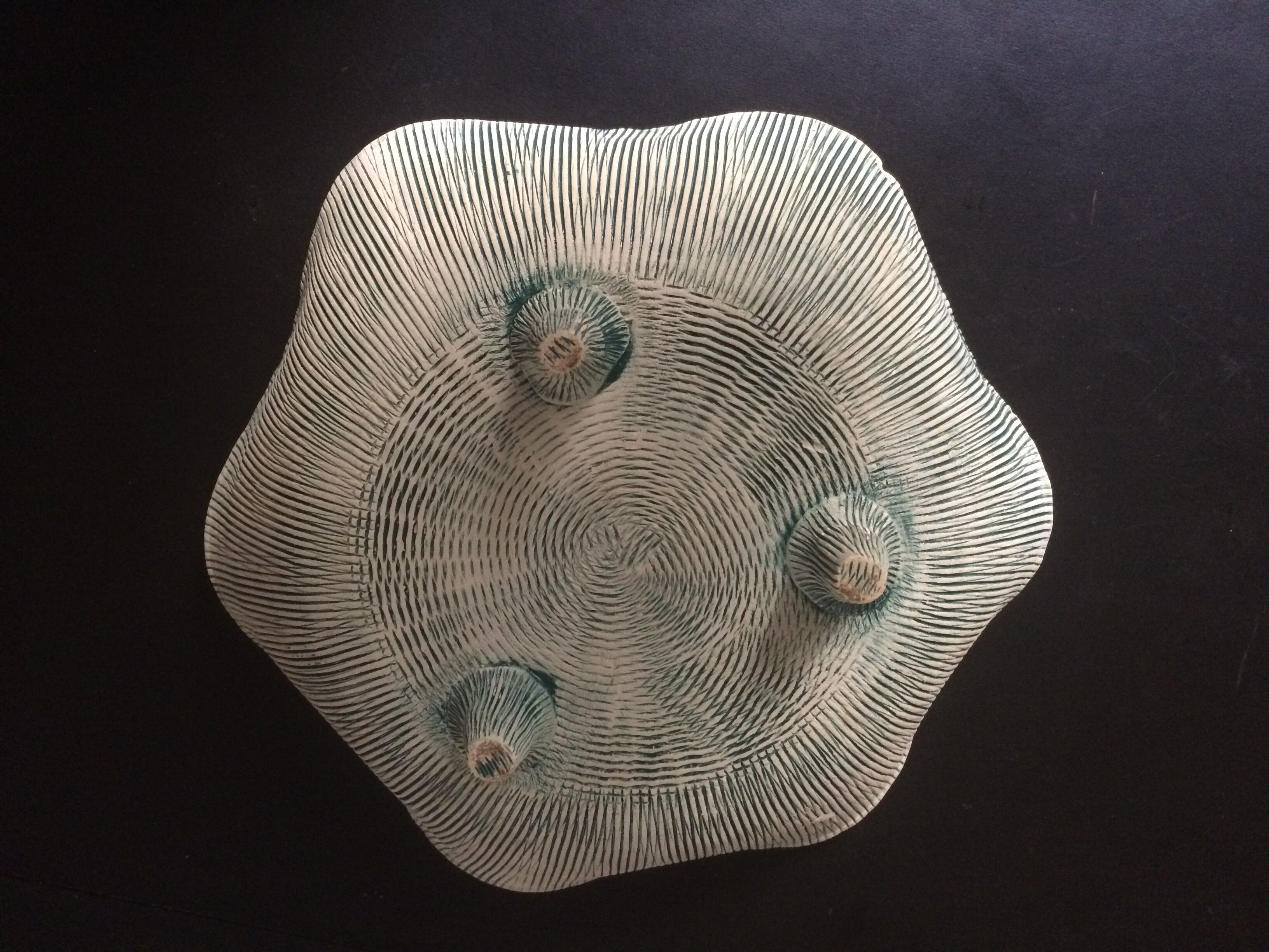 Scarified free-form tripod ceramic cup 50s /60