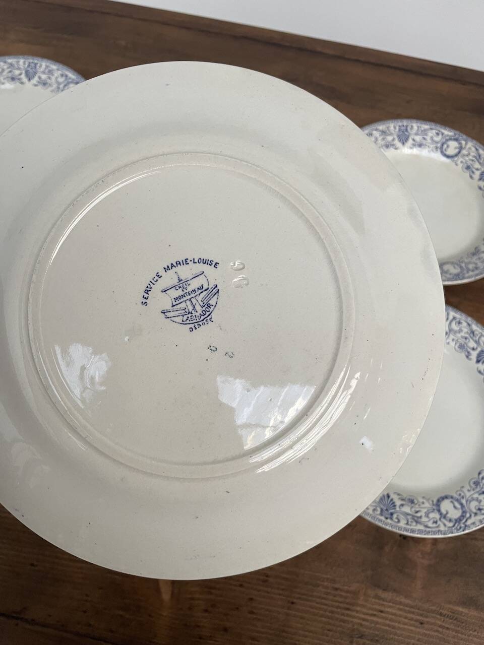 Set of 23 pieces of Marie Louise ironstone service
