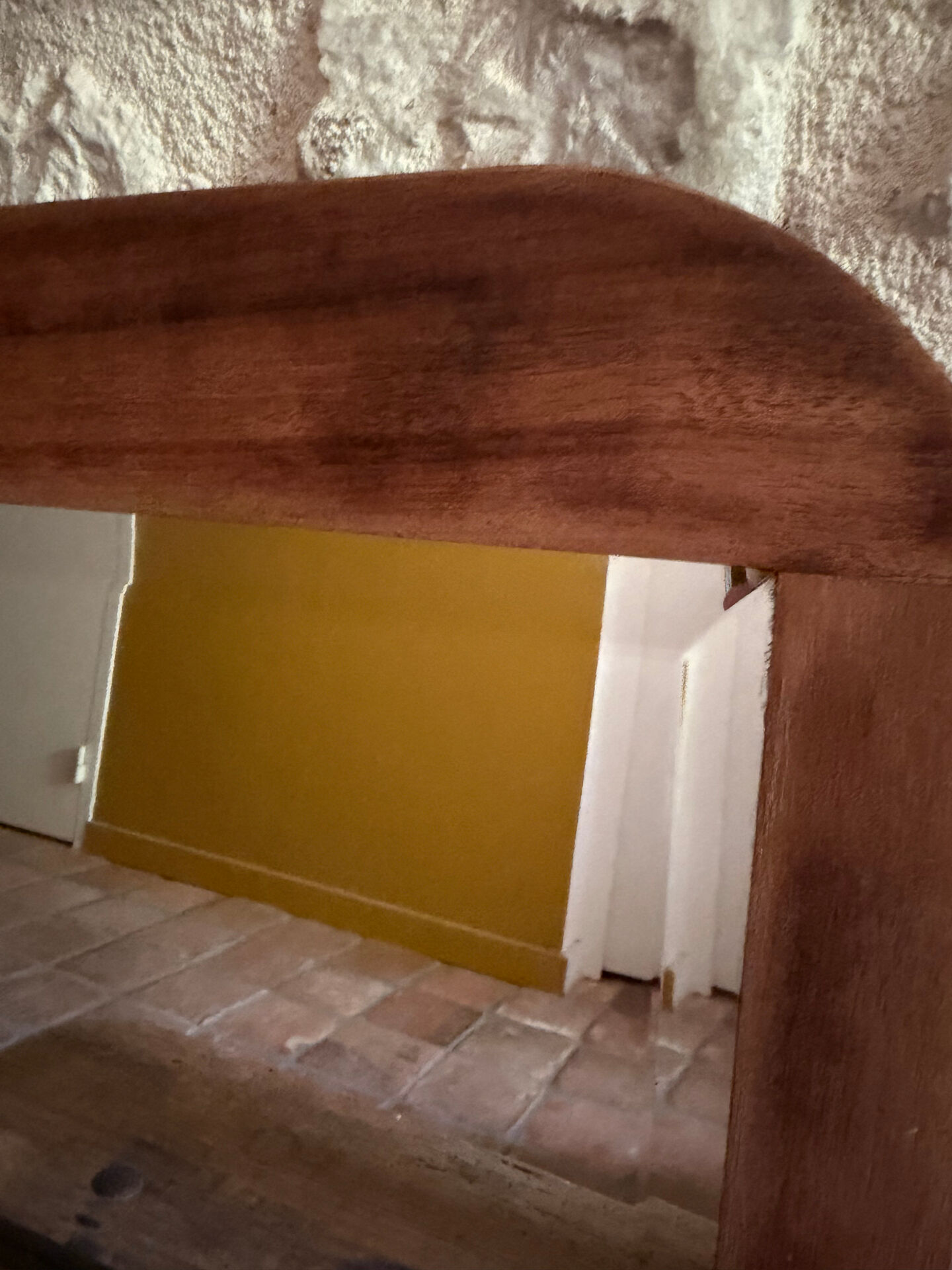 Small bevelled mirror