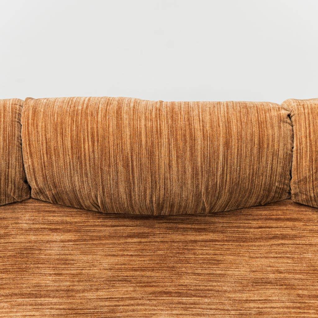 Canapé 3 places en velours côtelé marron, années 1970