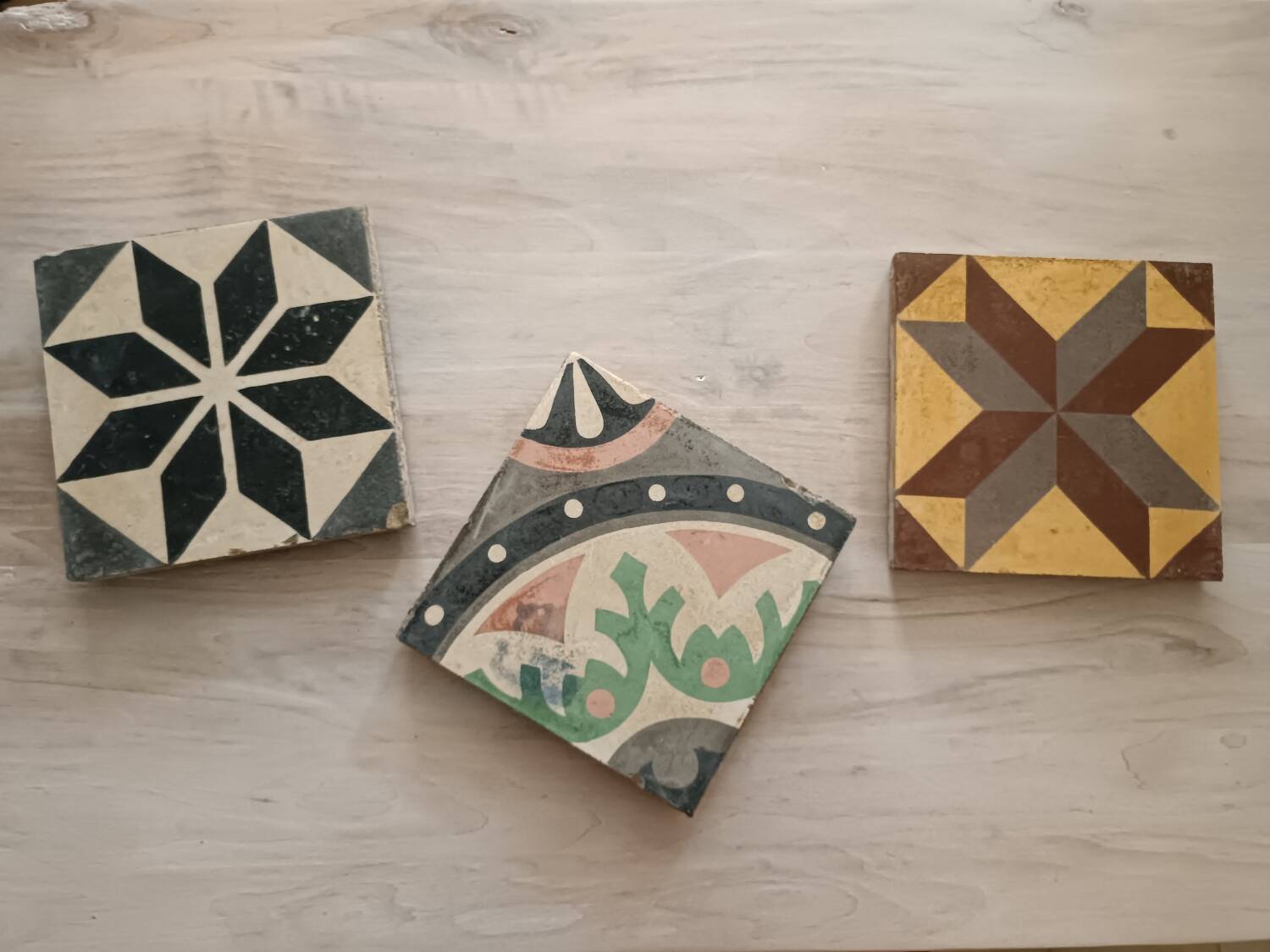 Lot de carreaux de ciment