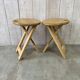 Paire de tabourets pliables
