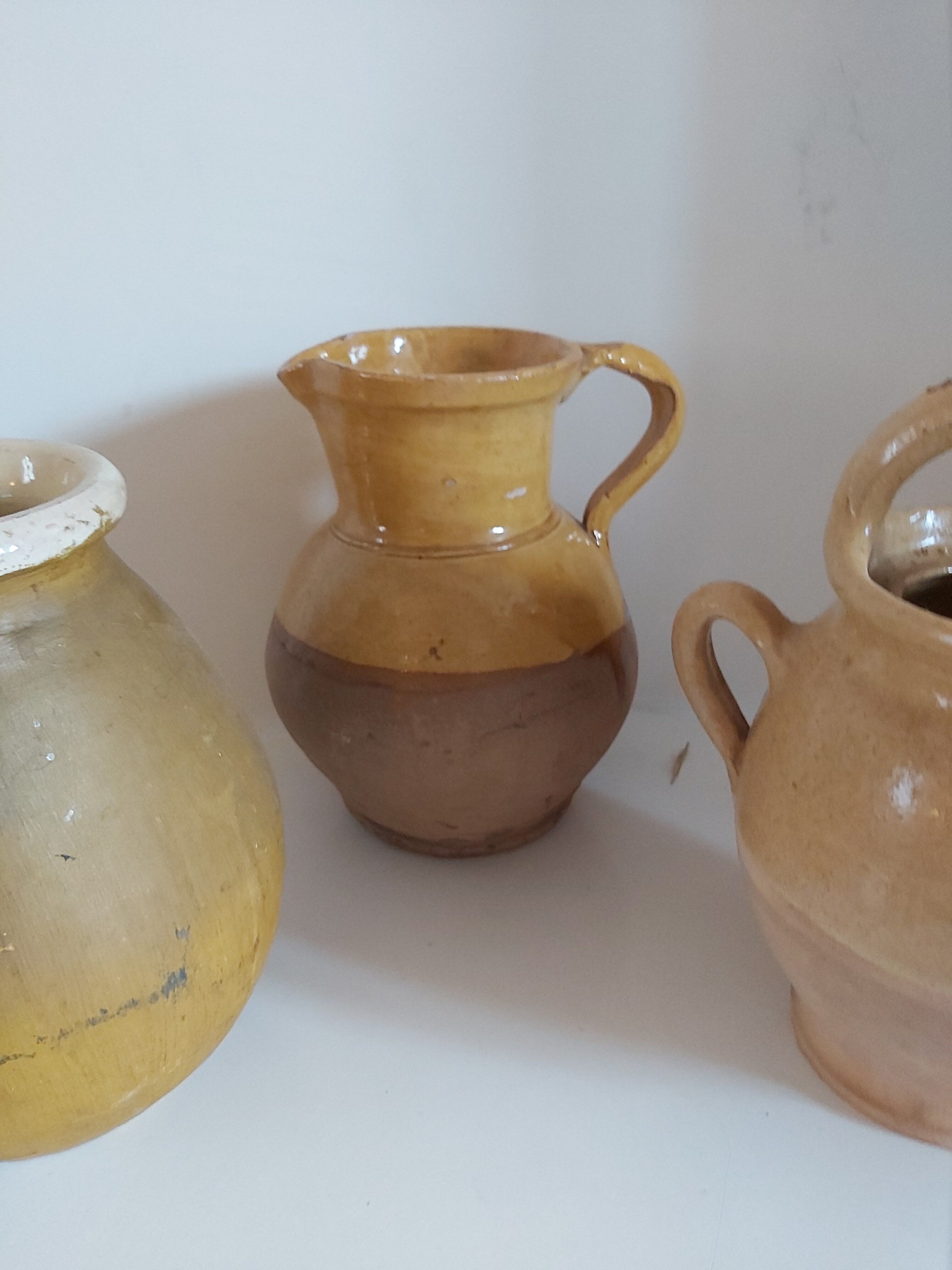 Series of 3 vintage ceramics