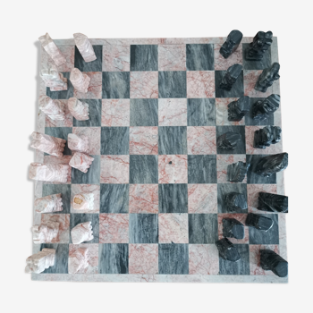 Chess game in black and pink marble