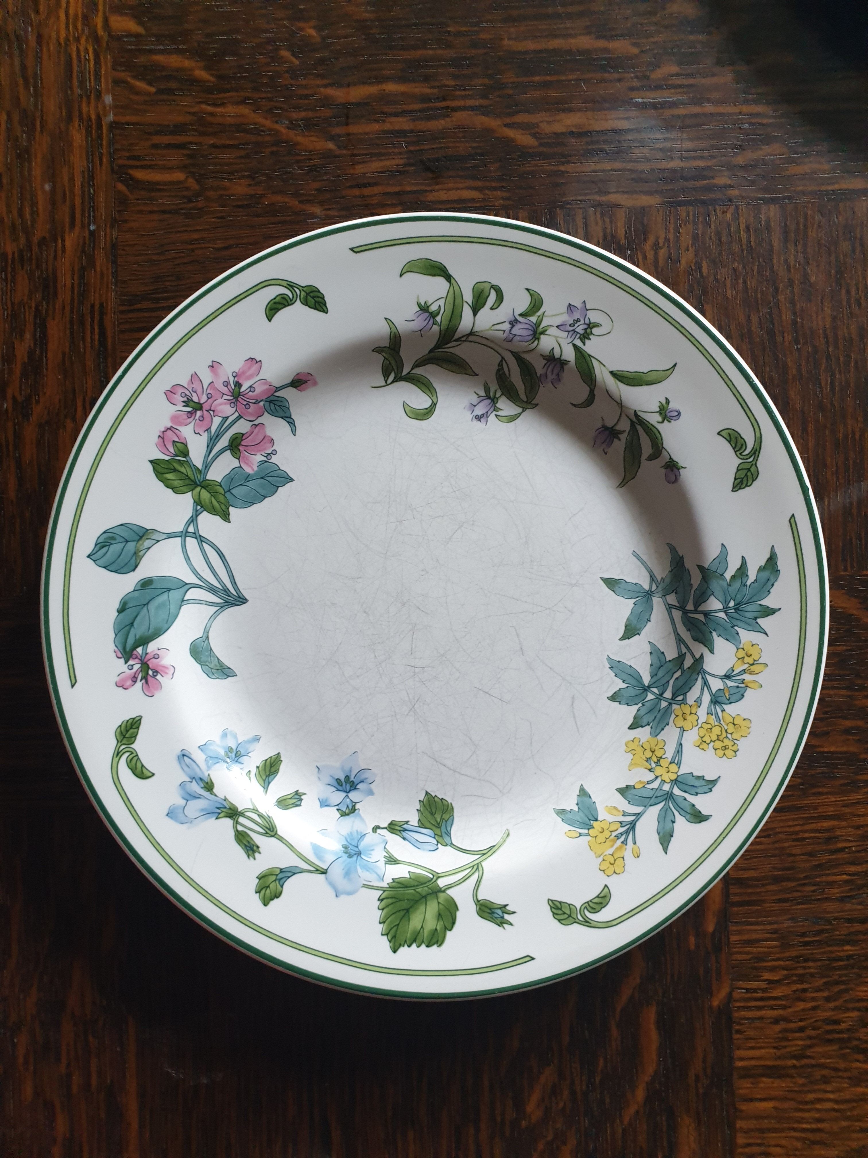 Lot 7 flat plates for vintage dessert