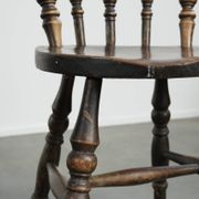 Set of 4 antique English wooden Windsor pub/bistro chairs from 19th century