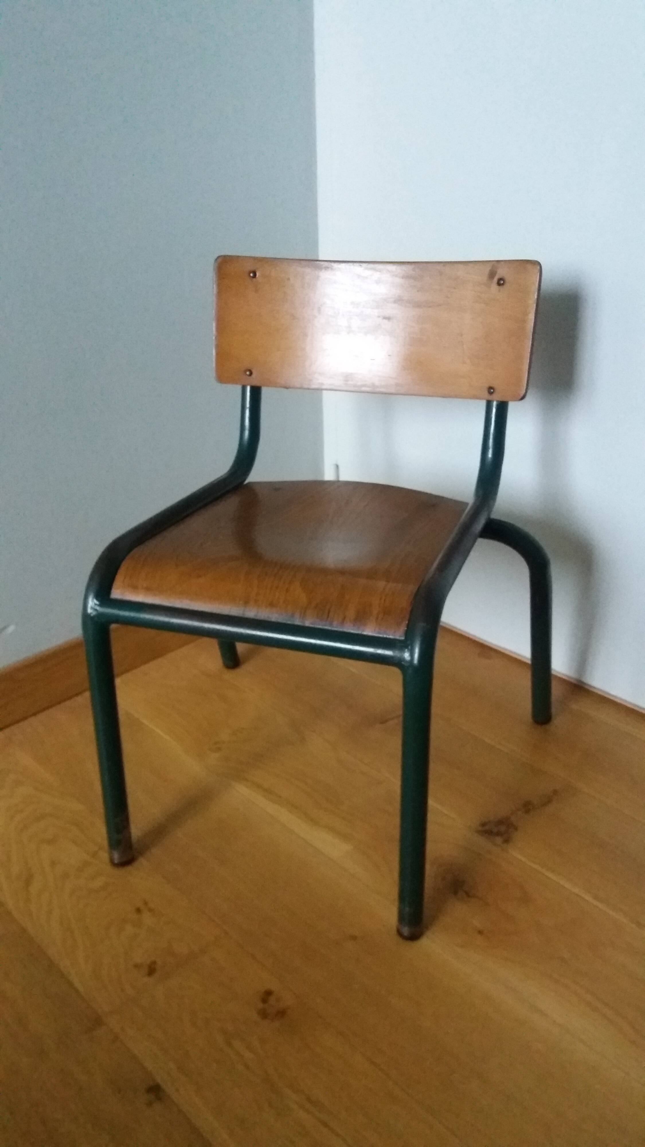 Chaise d’école enfant
