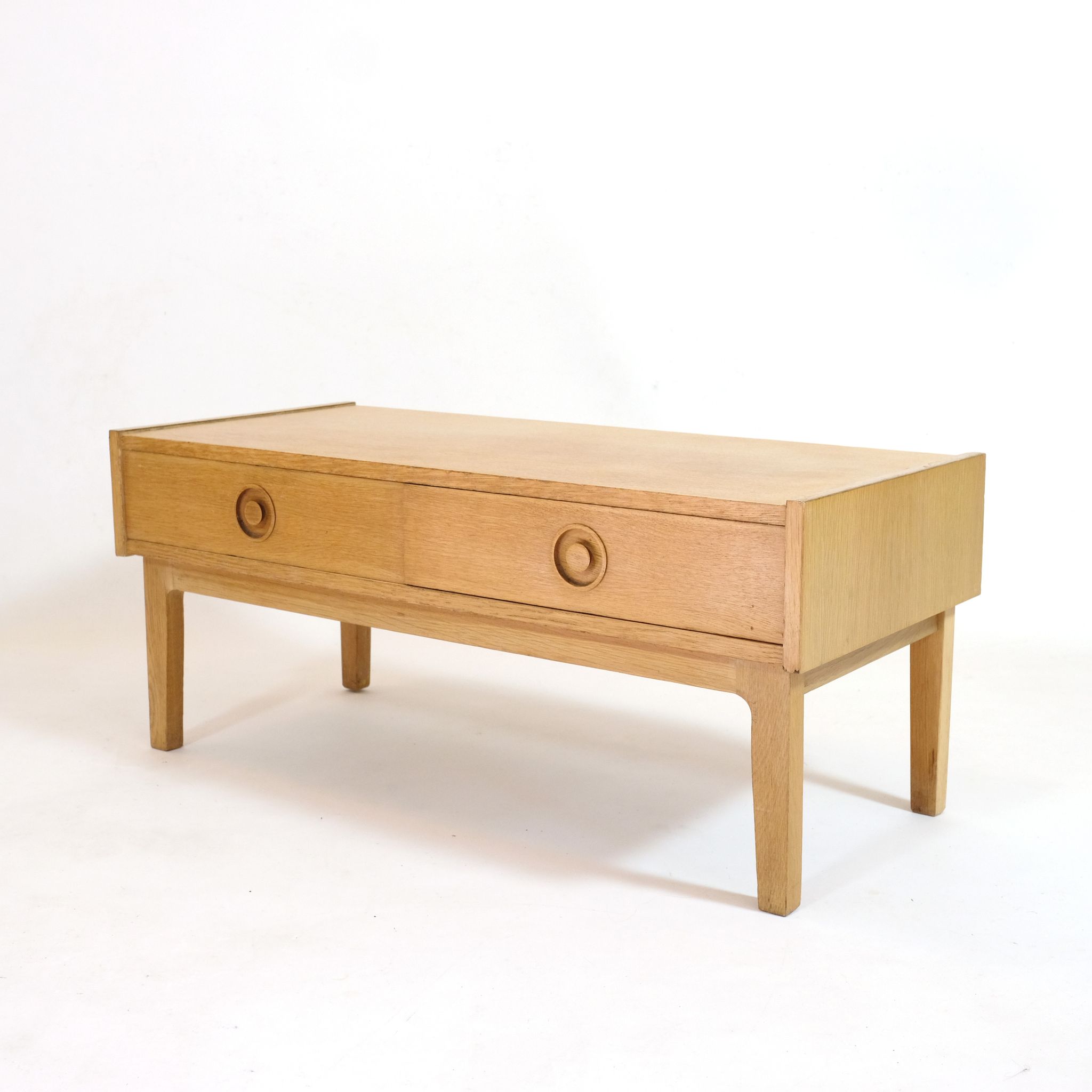 Small Scandinavian row in light wood from the 70s.