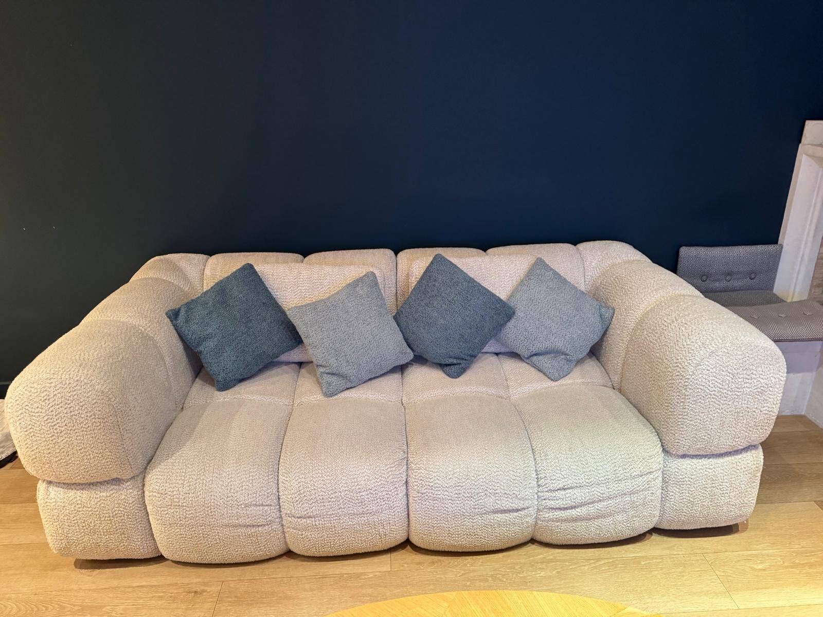 Italian canapé design STORY