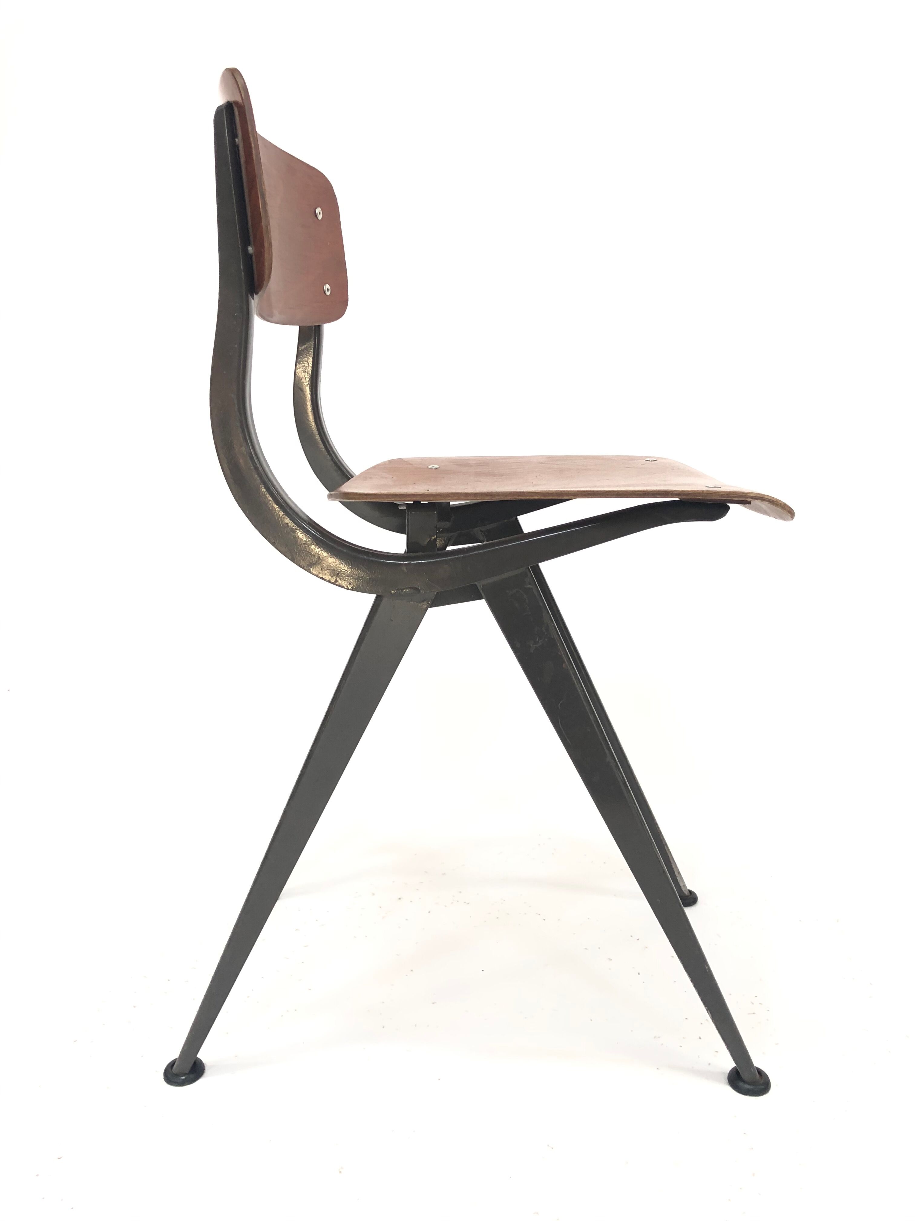 Marko Holland chair