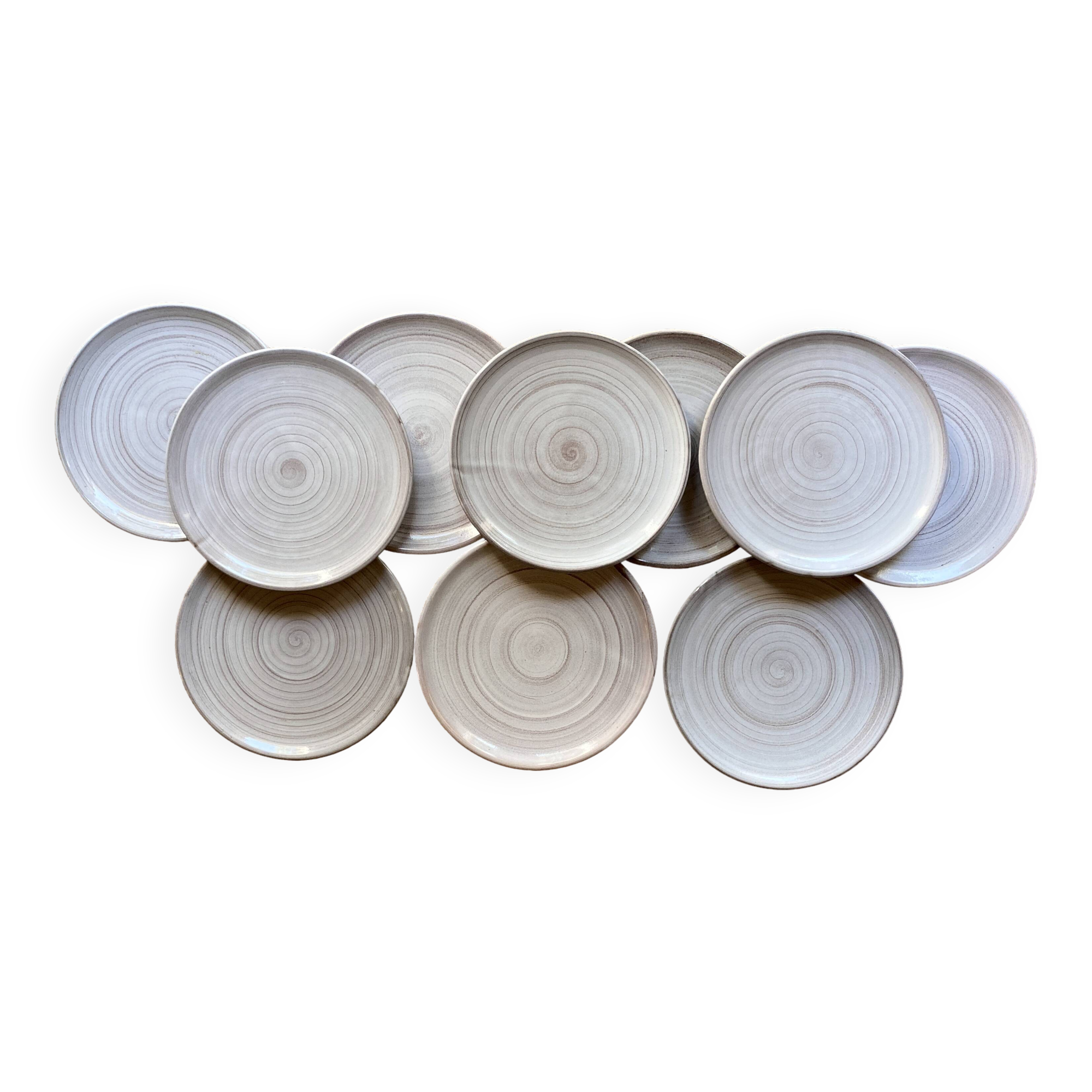 10 enamelled terracotta plates, 22 cm