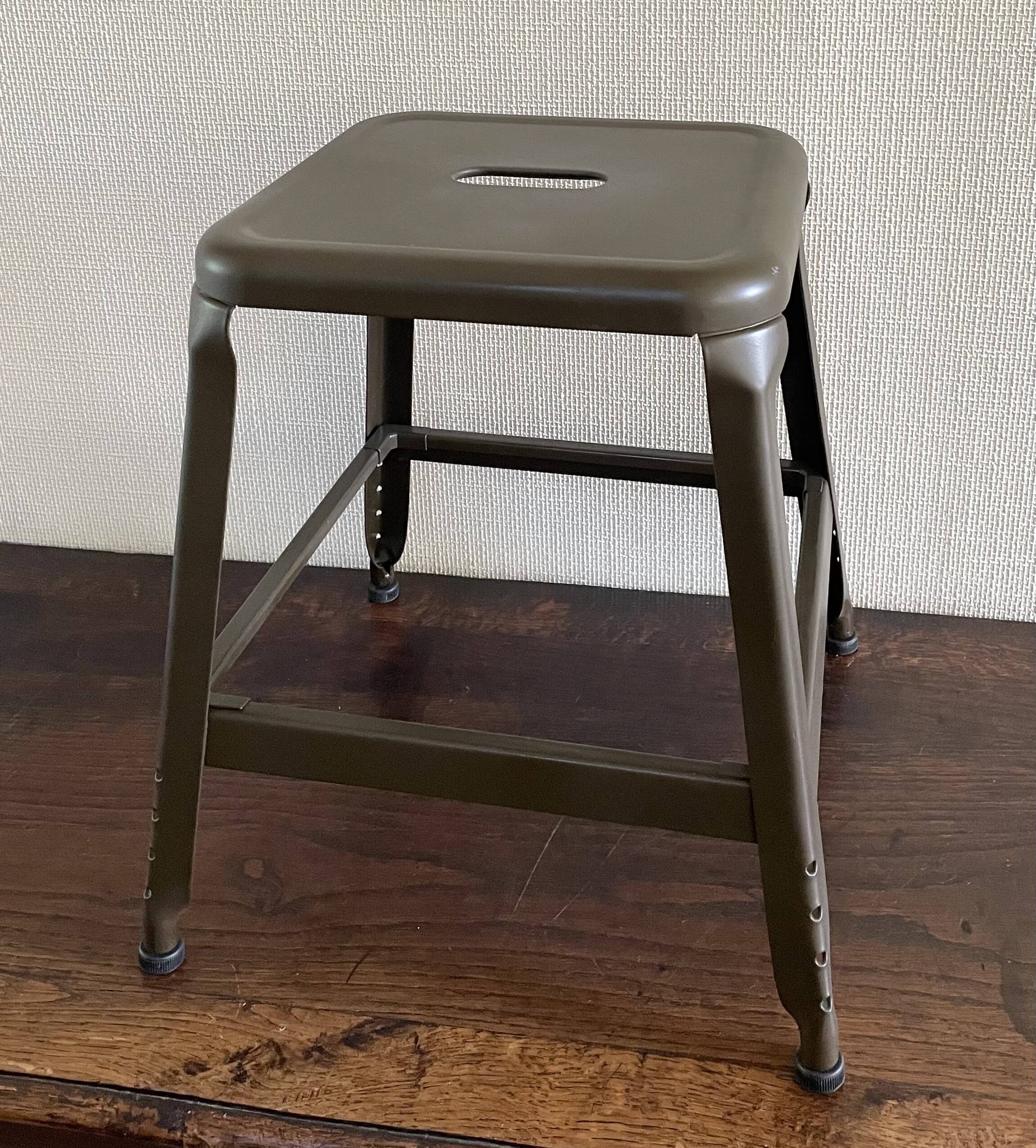 Tabouret métal