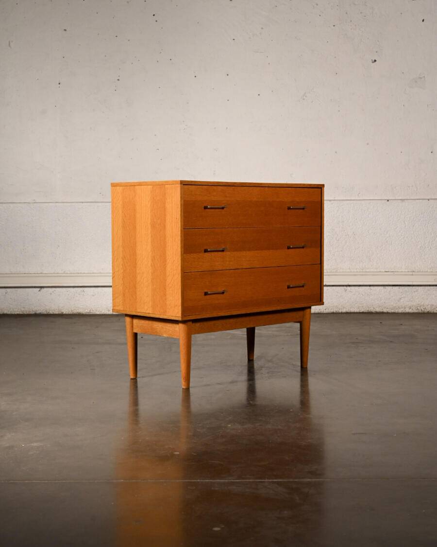 Commode vintage