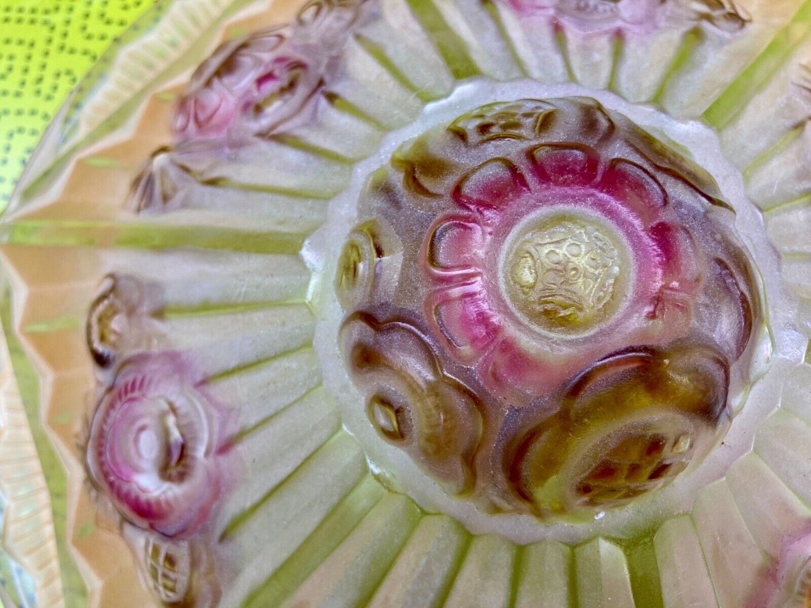 Vasque signs J.Robert lampe