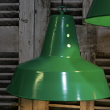 Lampe industrielle hangar abat jour en aluminium vert