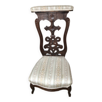 Chaise prie-dieu en palissandre ouvragé ancienne