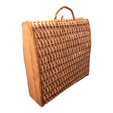 Wicker storage box