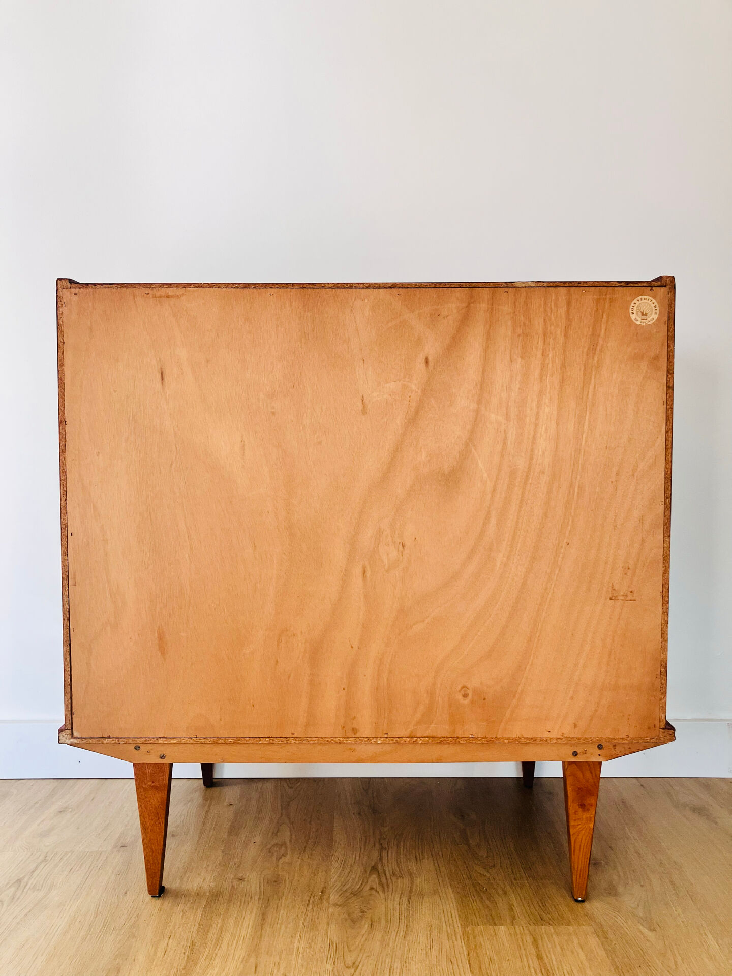 Compass leg chest of drawers in fig tree green