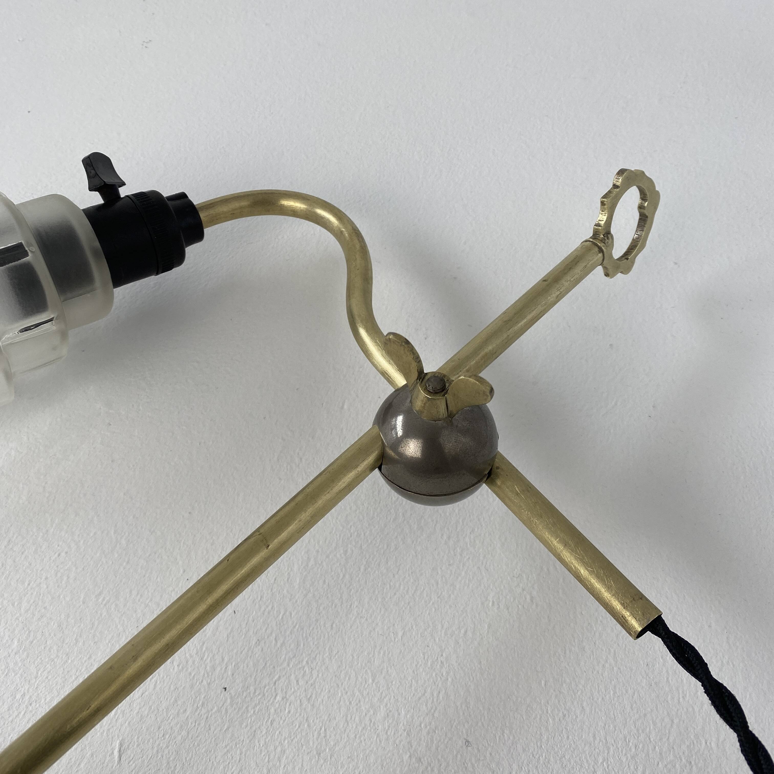 Ancienne lampe de bureau vintage « le succes paris »