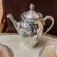 Ensemble petit déjeuner à thé ou café en porcelaine