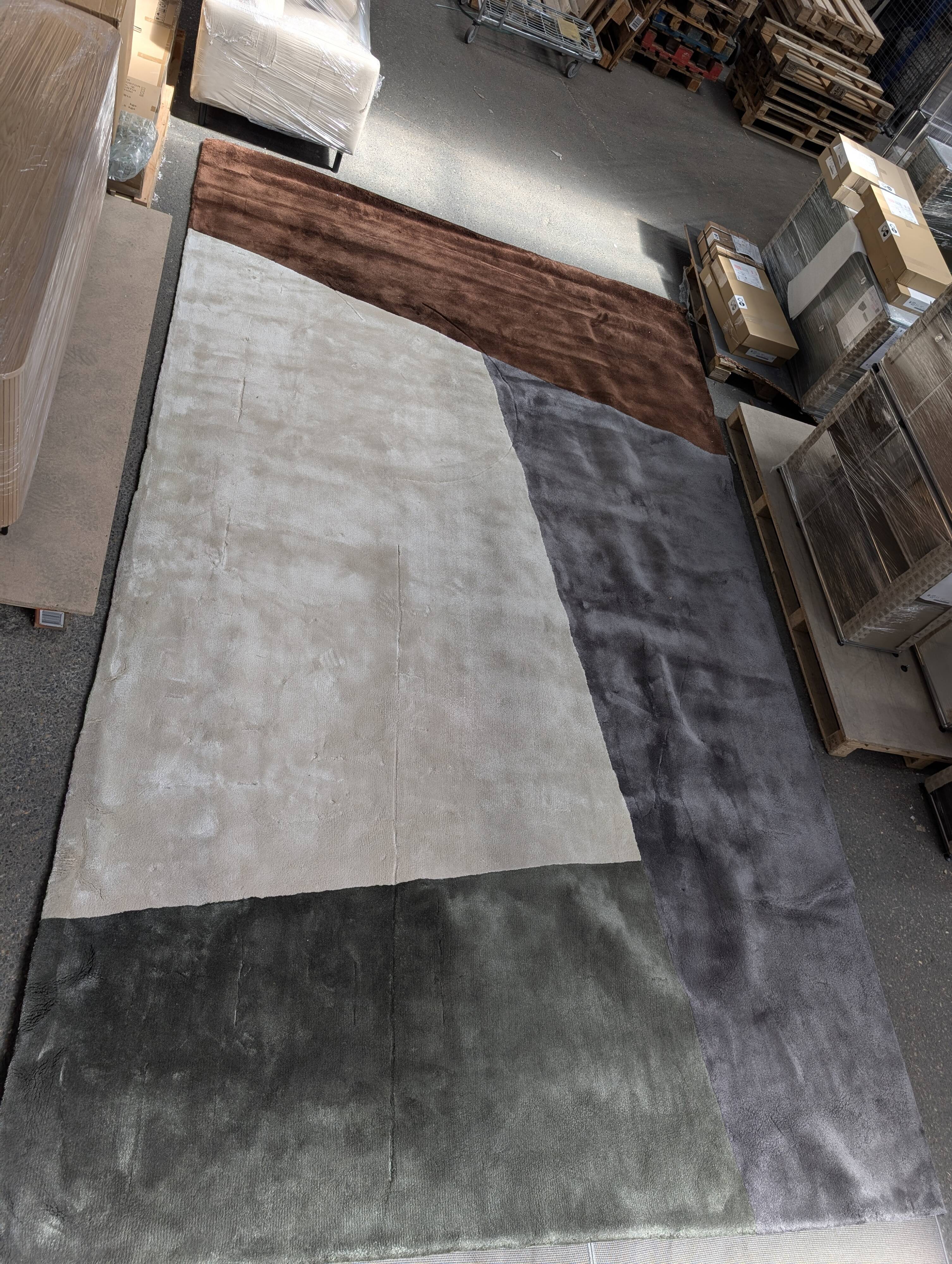 Dibbets "Diagonal" rug MINOTTI
