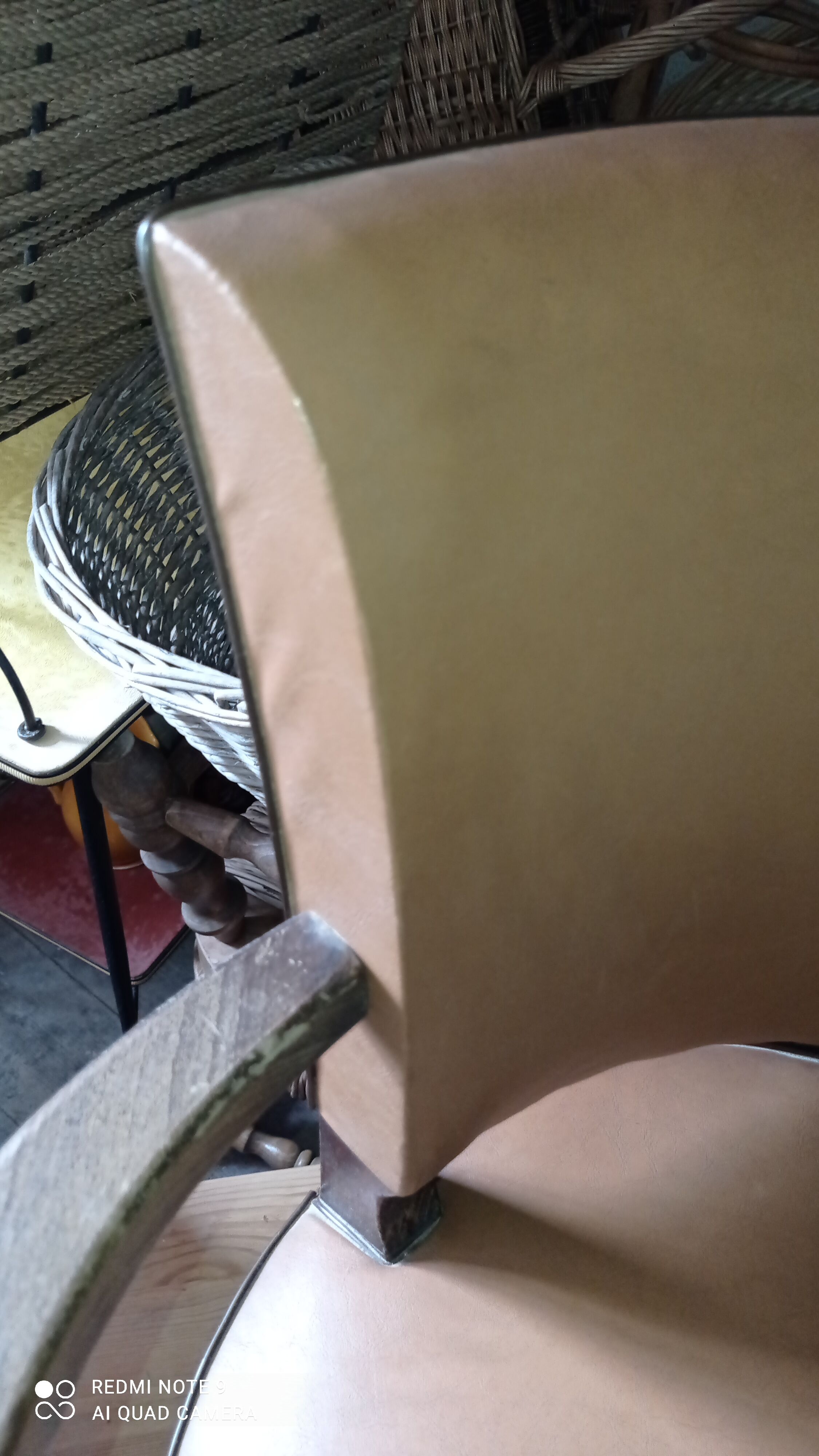 Bridge chair