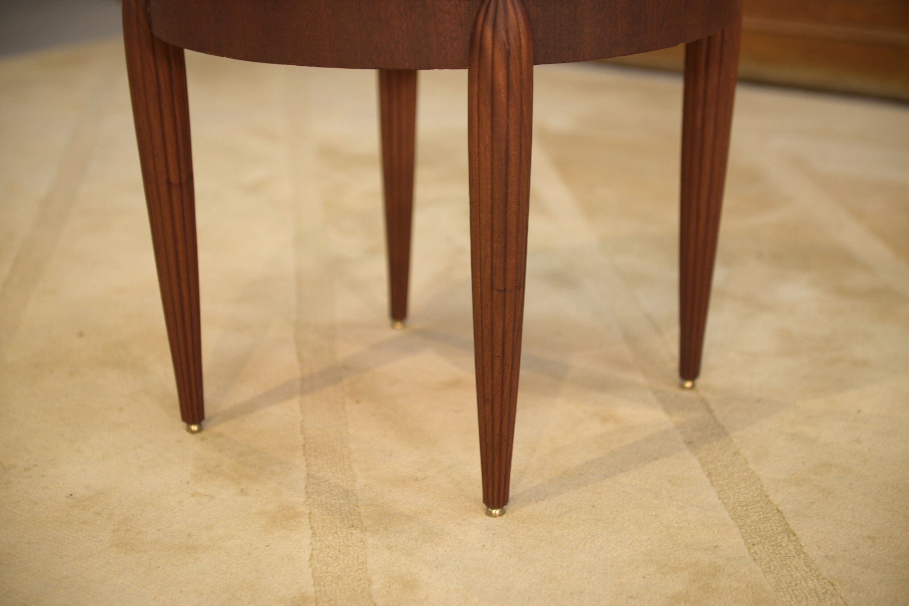 Mahogany gueridon with marquetry attributed to Maurice Dufrêne, 1930s.