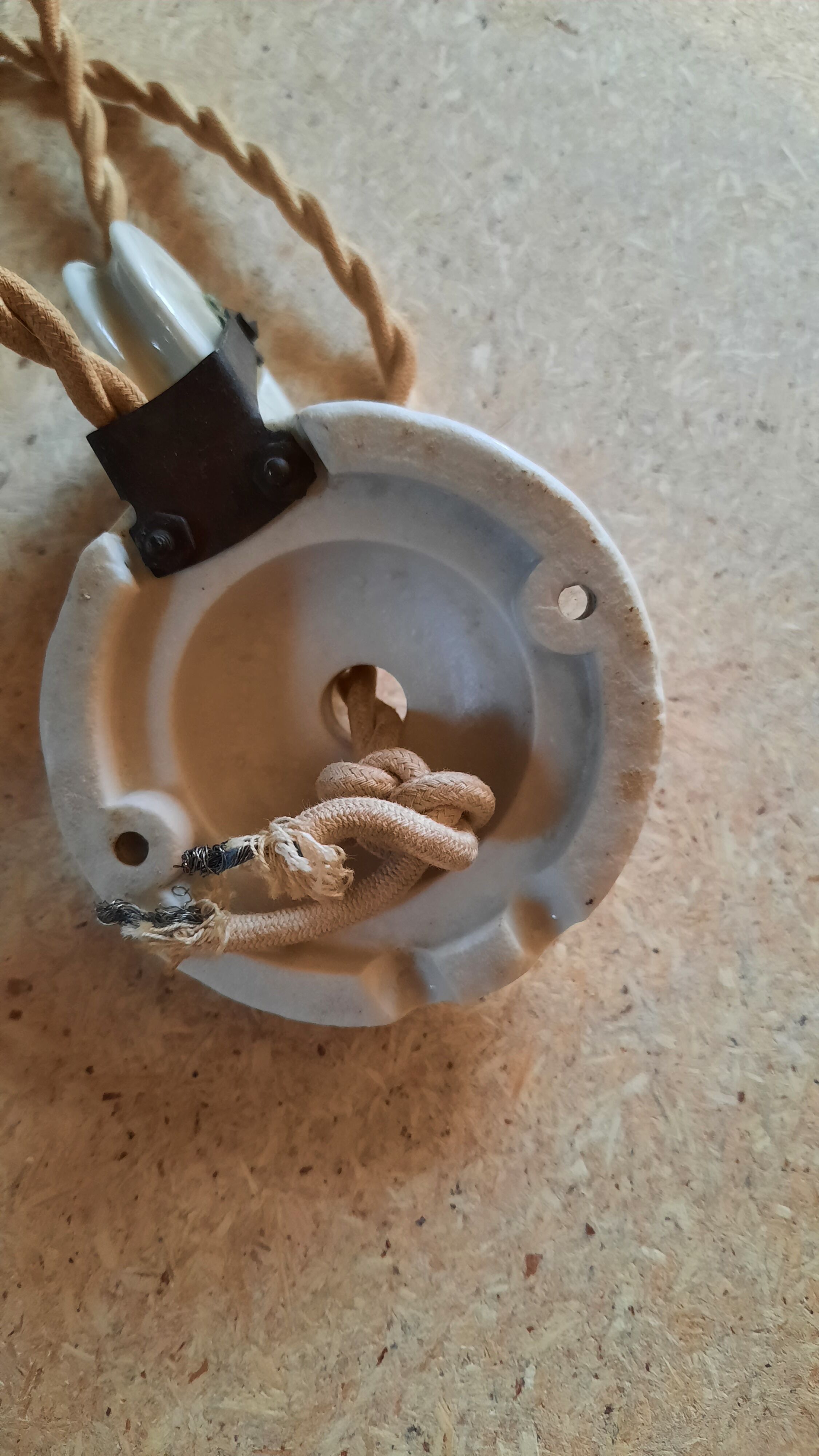 Suspension up and down