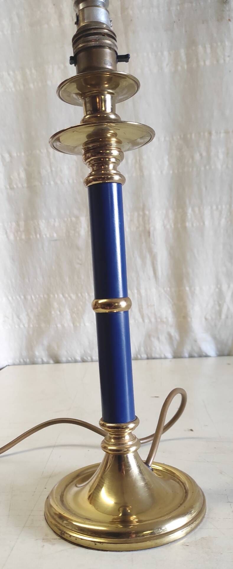 English table lamp base in brass - mid 20th century