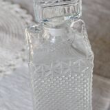 Carafe à whisky vintage en verre pressé – Bouchon gravé fleur