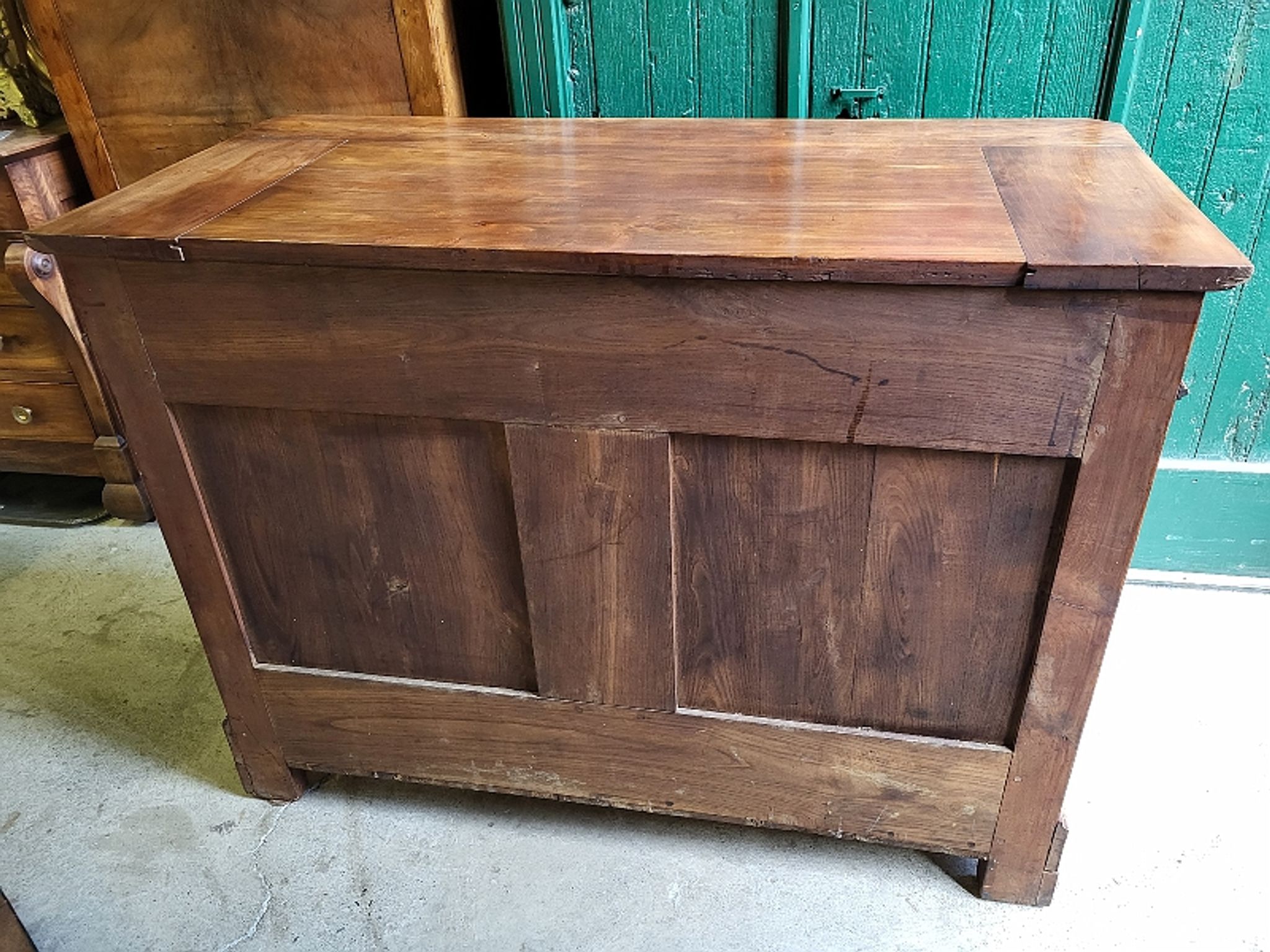 Bahut 2 doors 1 drawer louis philippe in blond walnut of the XlX th century
