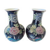 Paire de vases en porcelaine de la Chine