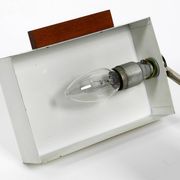 Lampe de table en métal léger en teck Kaiser Leuchten des années 1960.