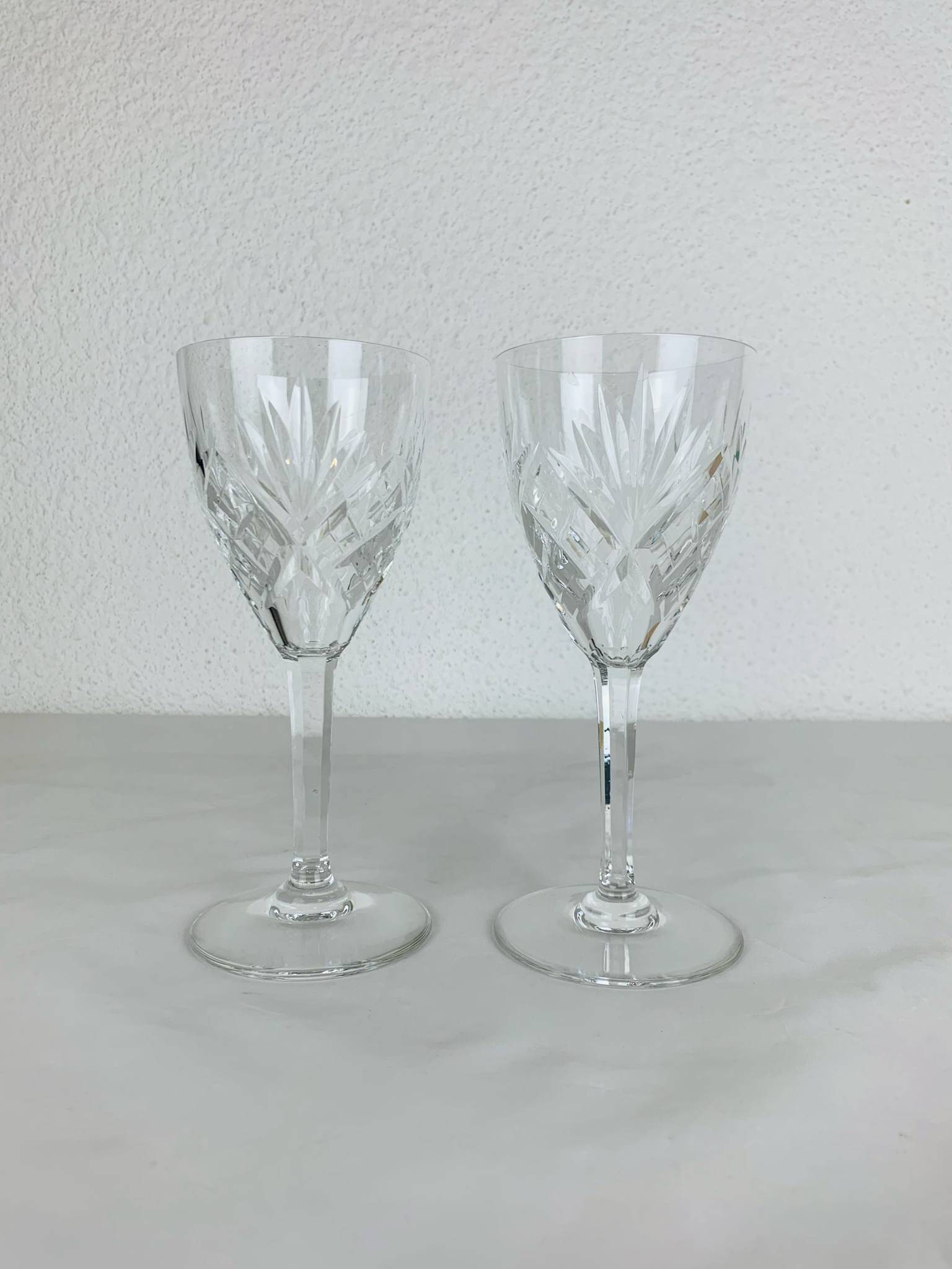 2 large stemmed glasses, Chantilly model by Saint Louis, crystal