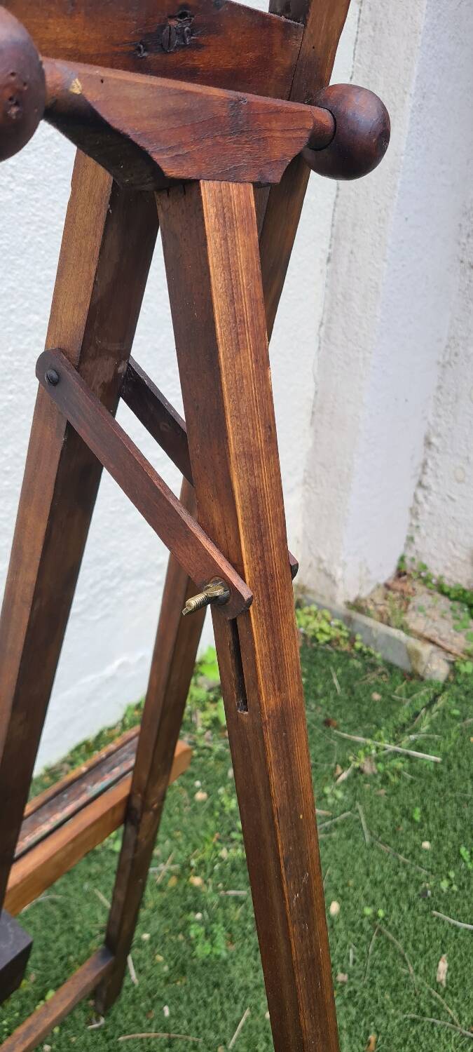 Painter's easel