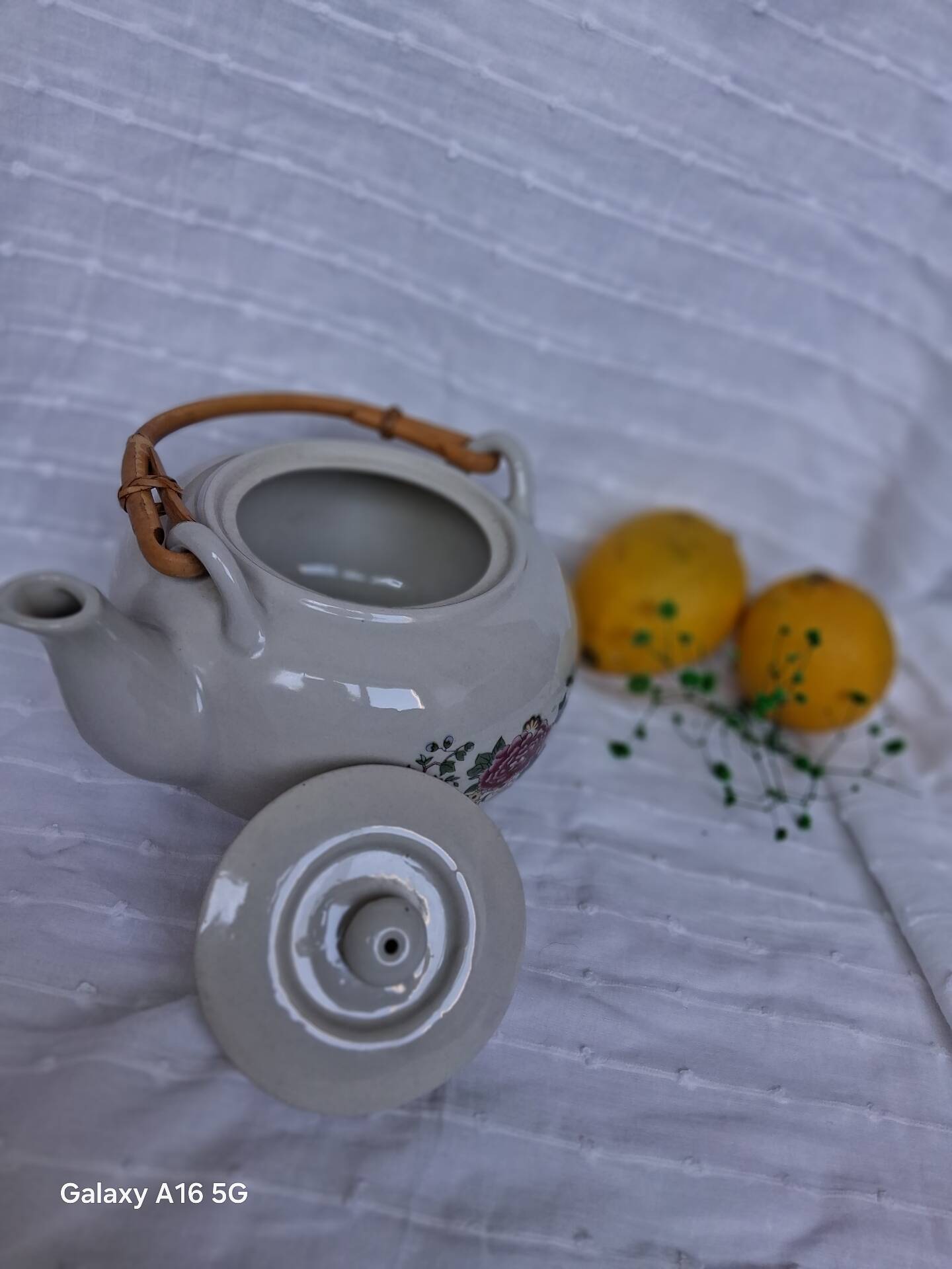 Vintage Chinese ceramic teapot Chi Kiang Stoneware.